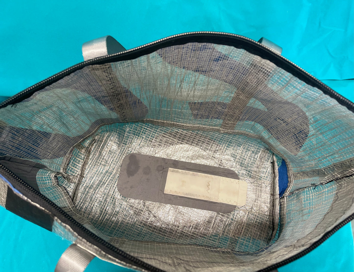 Recycled Viper 640 racing sails ‘weekender’ bag