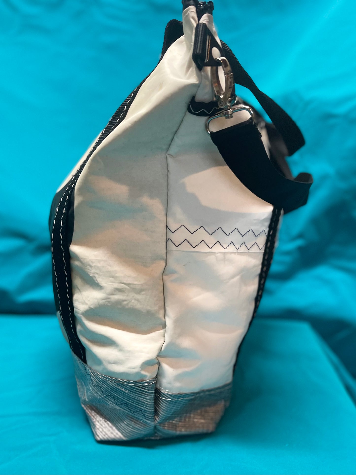8 Ball recycled sail bag